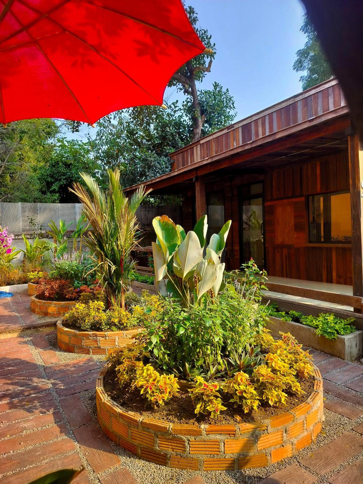 Oldy De Garden Aparthotel Chiang Mai Exterior foto
